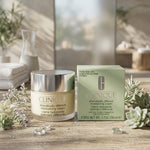 Clinique Dramatically Different Moisturizing Cream (Crème Hydratante Tellement Différente), 1.7 oz. / 50 ml