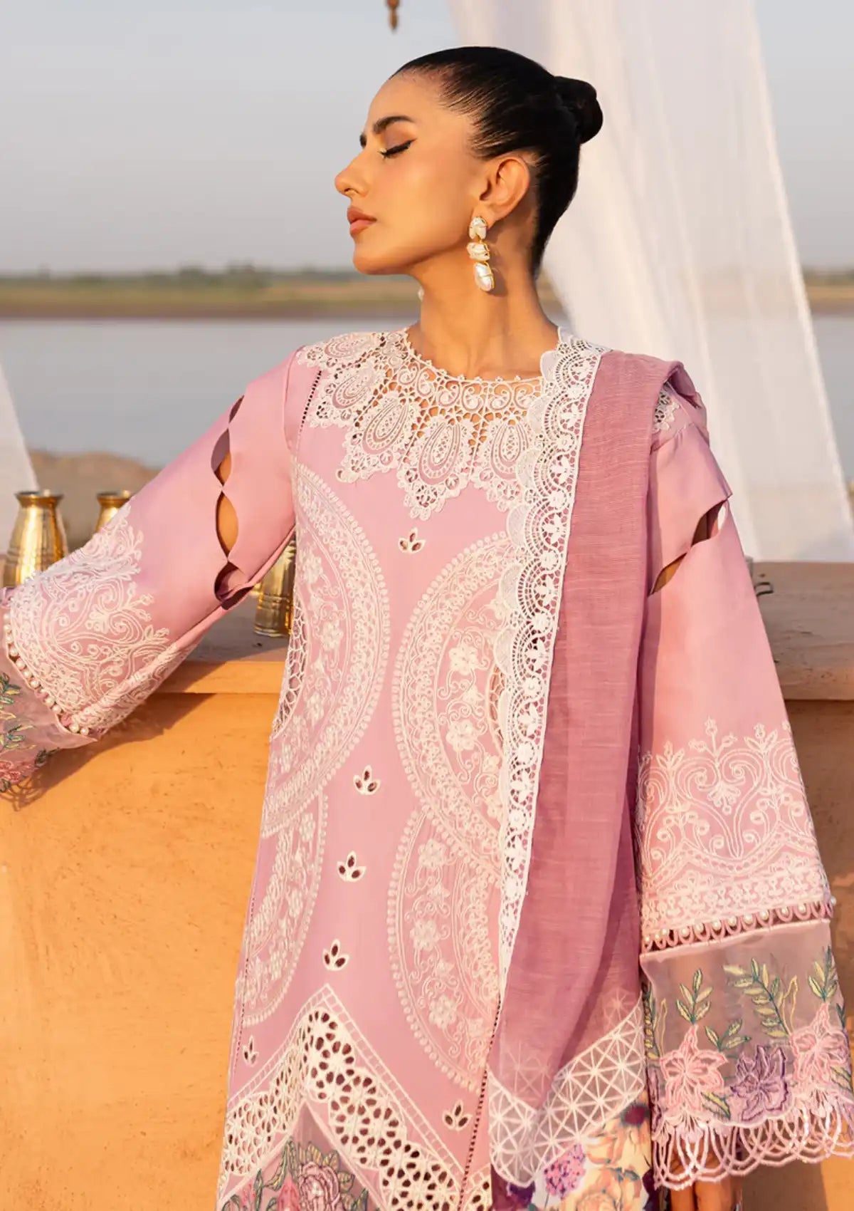 Luxury Embroidered Lawn 3pc Janan By Zarnoor