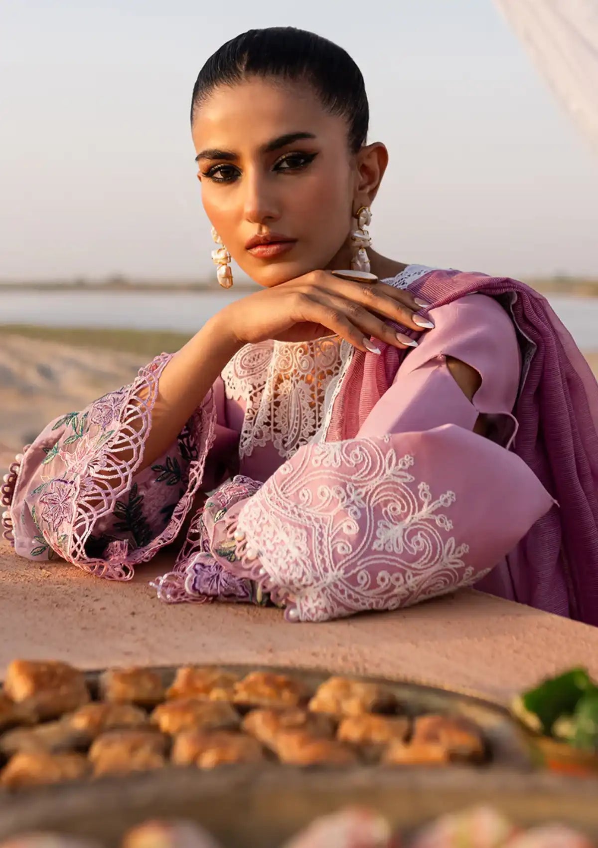 Luxury Embroidered Lawn 3pc Janan By Zarnoor