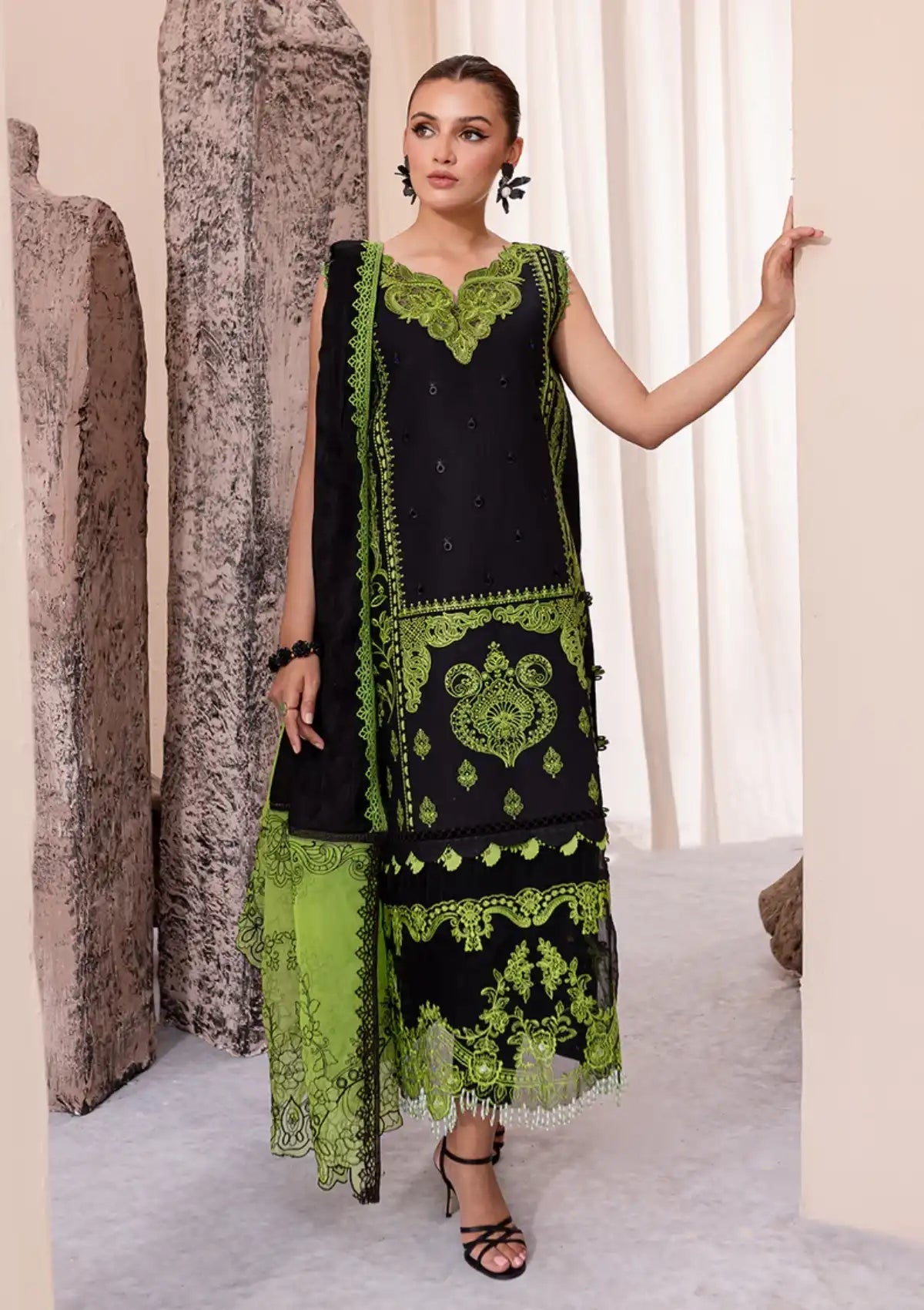 Luxury Embroidered Lawn 3pc Summer Collection Regalia