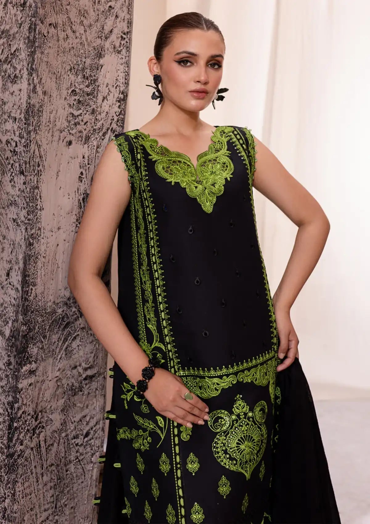 Luxury Embroidered Lawn 3pc Summer Collection Regalia