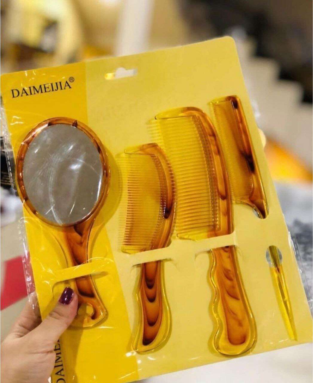 5 PC COMB SET GOLD COLOUR