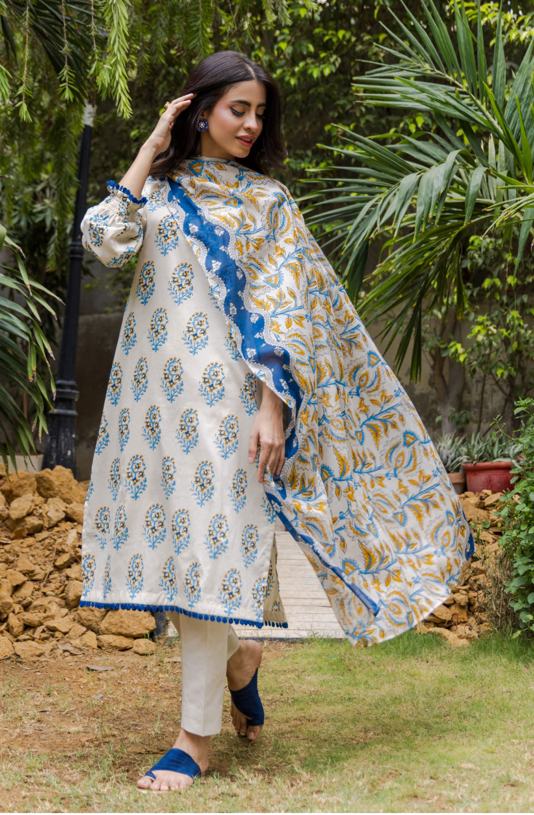 3 Piece  Suit Gule GulZar