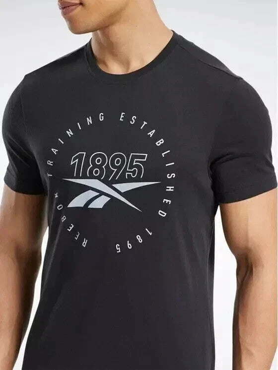 REEBOK FU3134 T-Shirt Graphic Series Speedwick Tee Czarny Slim Fit Shirt Size L