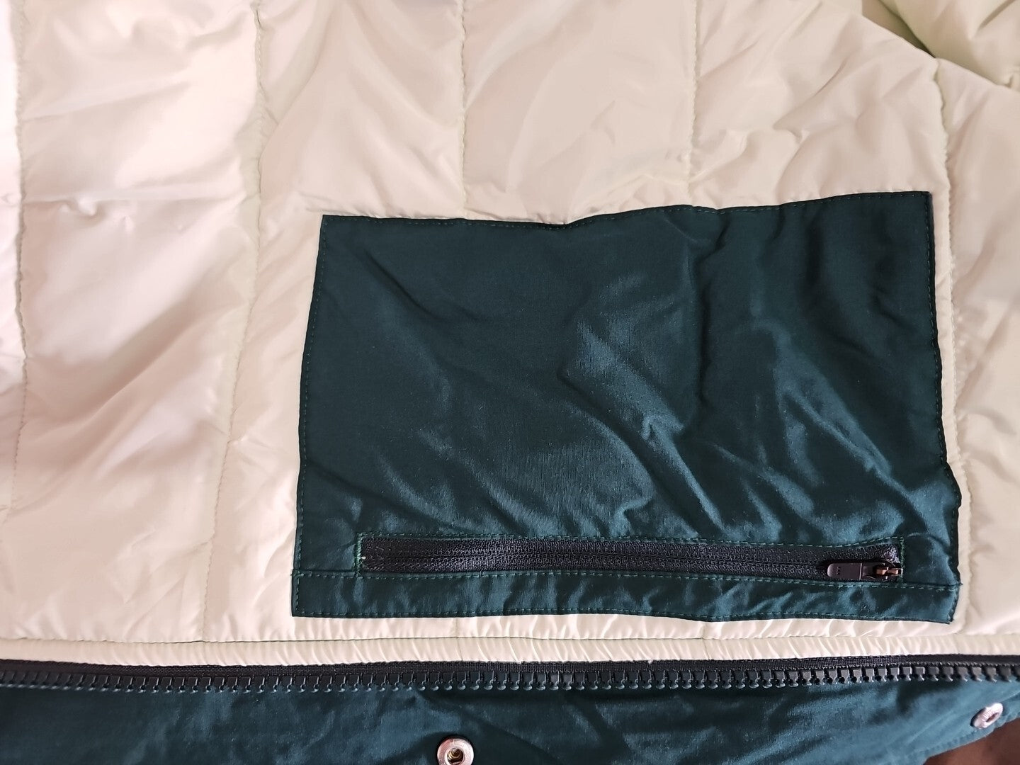 Levi's A35620001 Men's Eastport Utility Jacket with Pockets in Green (M, L, XL)