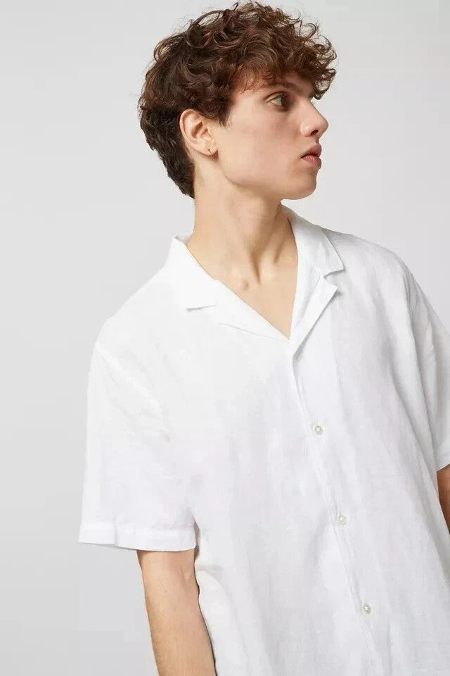 Levi's 72625-0010 Cubano short sleeve revere collar shirt in white (Size Small)