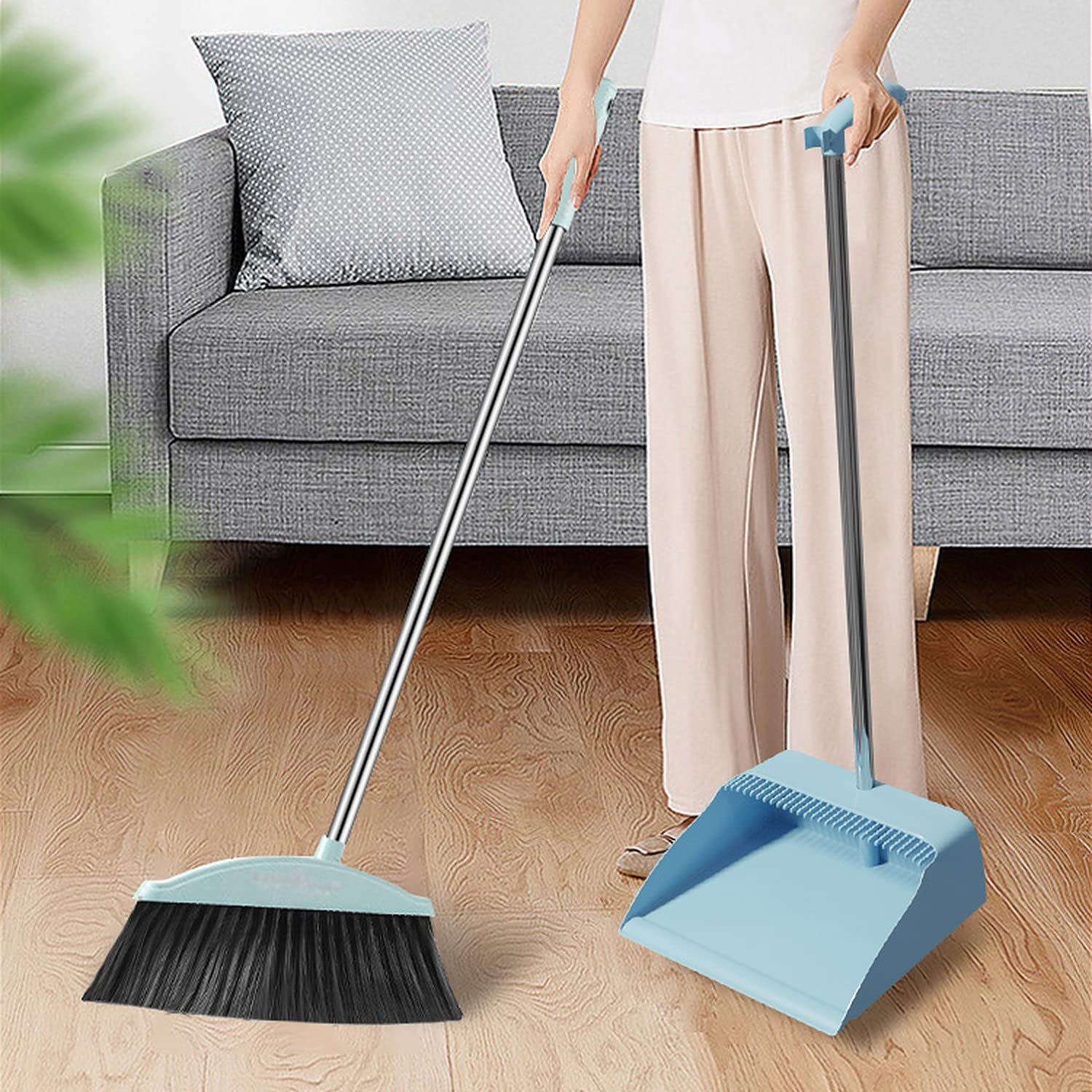LAARGE LONG DUST PAN 3 COLOURS SCREW FIX