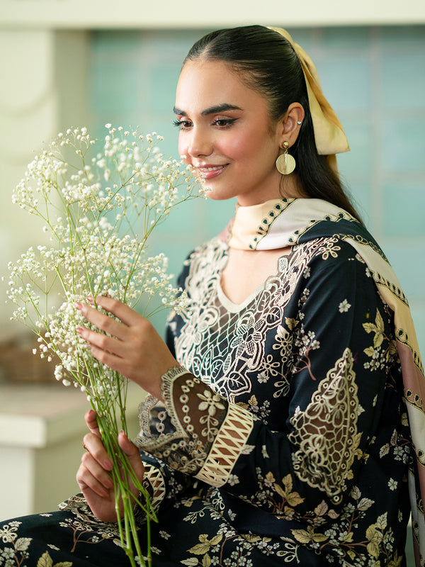 Giselle | 3 PC Khaddar Embroidered Suits