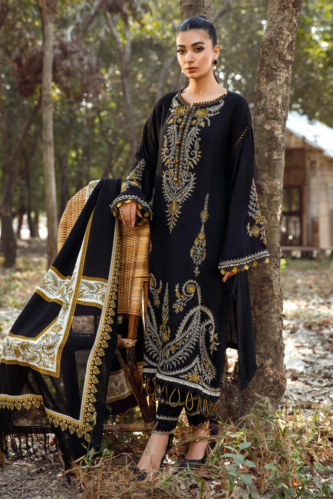 MARIA B - 3PC KHADDAR EMBROIDERED SUIT