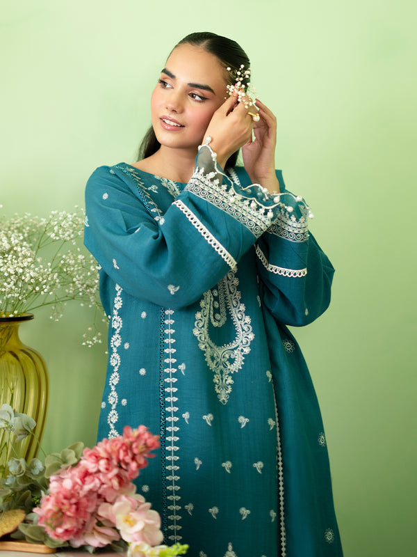 Meris | 3 PC Khaddar Embroidered Suits