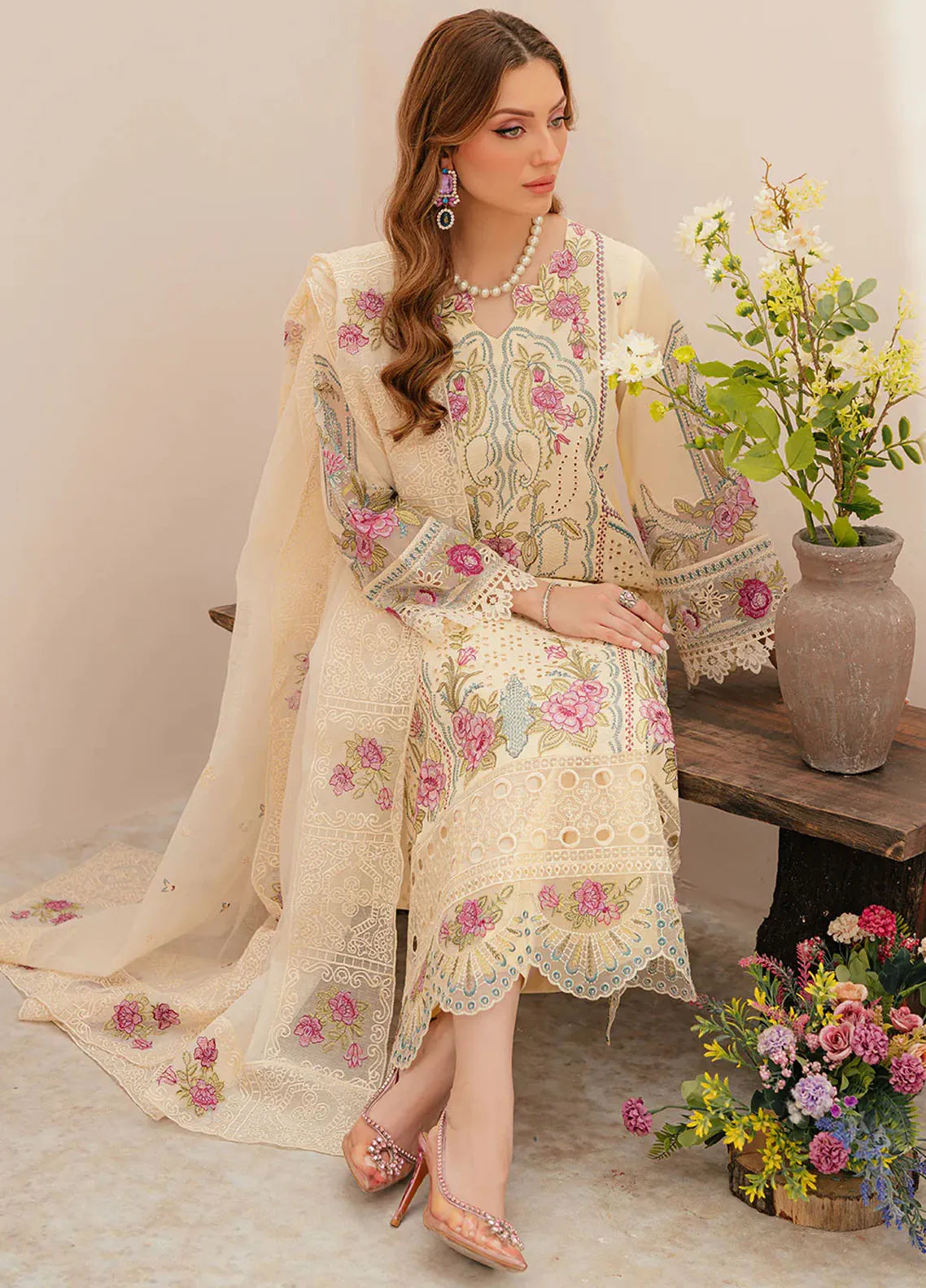 Allenura Luxury Lawn'24 By Zarnoor